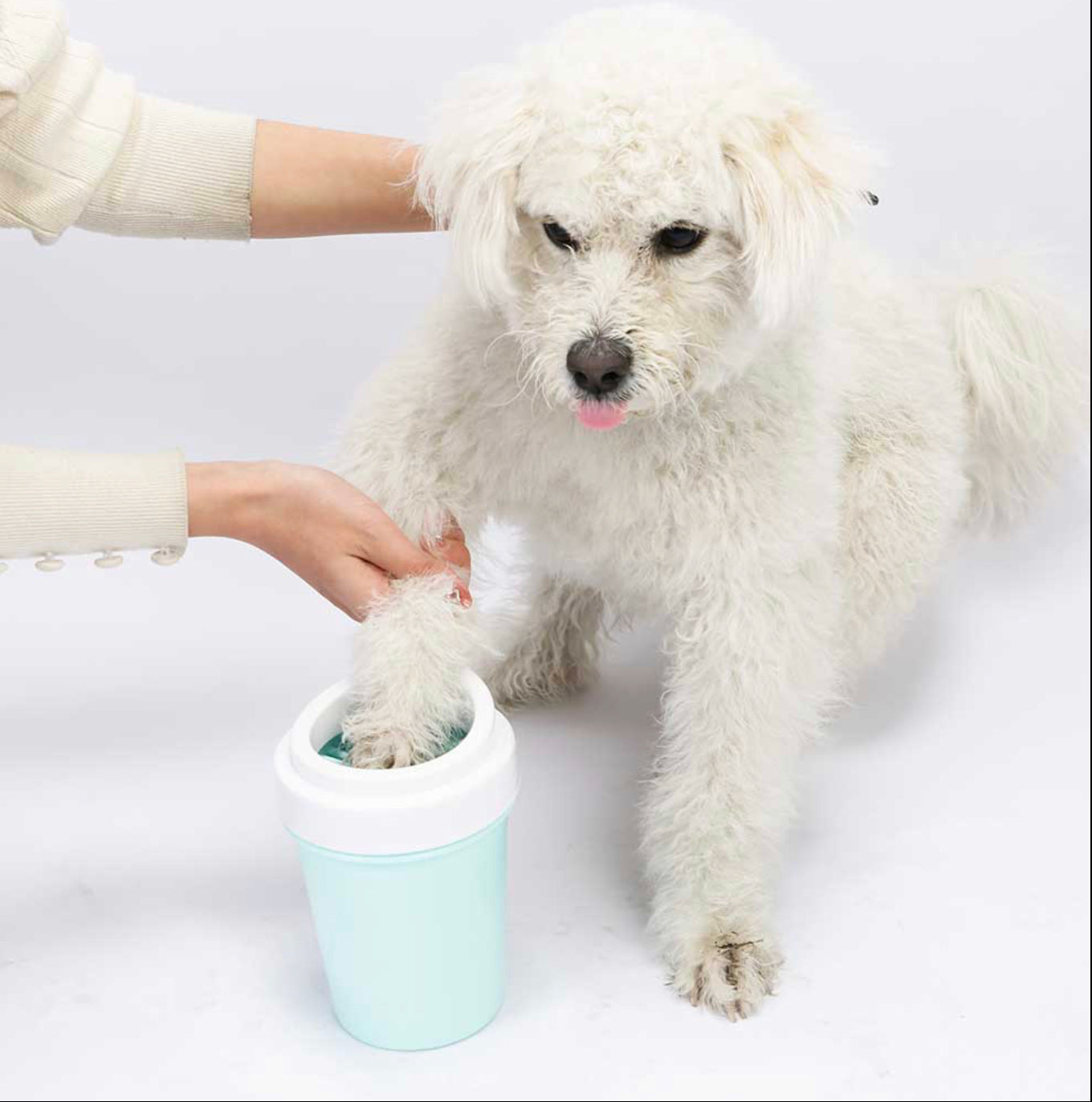 PETPUPPIE Always clean dog paws easily and quickly 